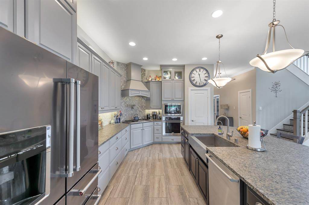 102 Fountain Bend Lane - Photo 1