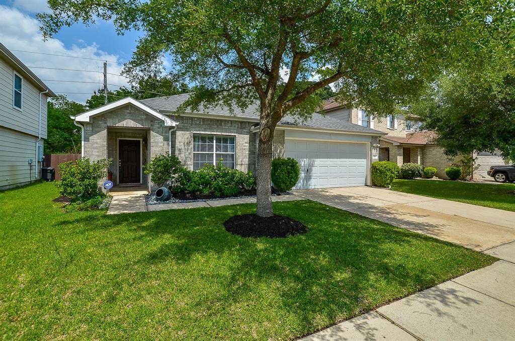 235 Remington Heights Drive - Photo 1