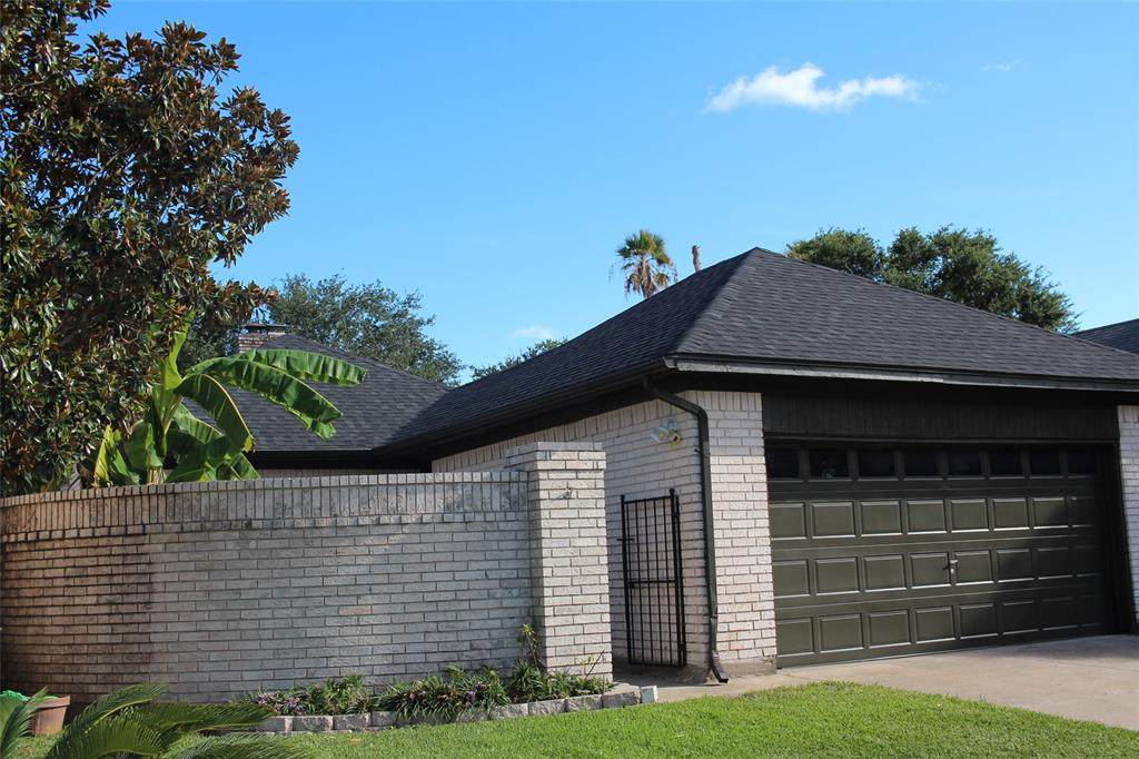 2422 Clippers Cove Drive - Photo 1
