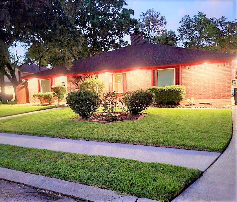 324 Juniper Street - Photo 1