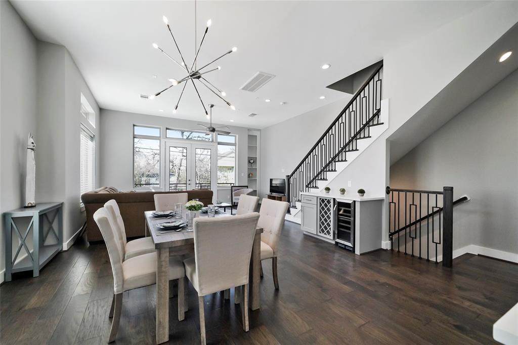 2207 Holman - Photo 1