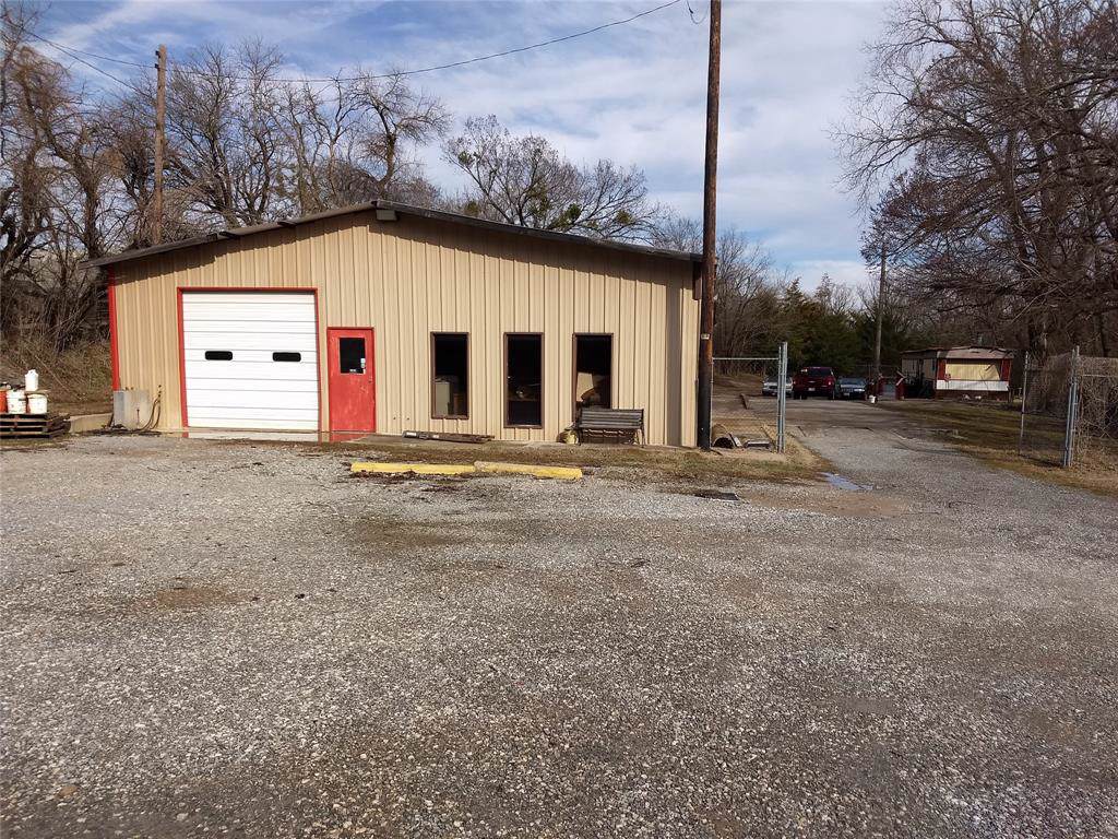 304 Crockett Avenue - Photo 1