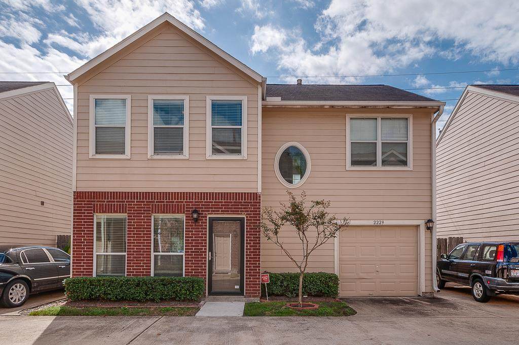 2229 Naomi Street - Photo 1