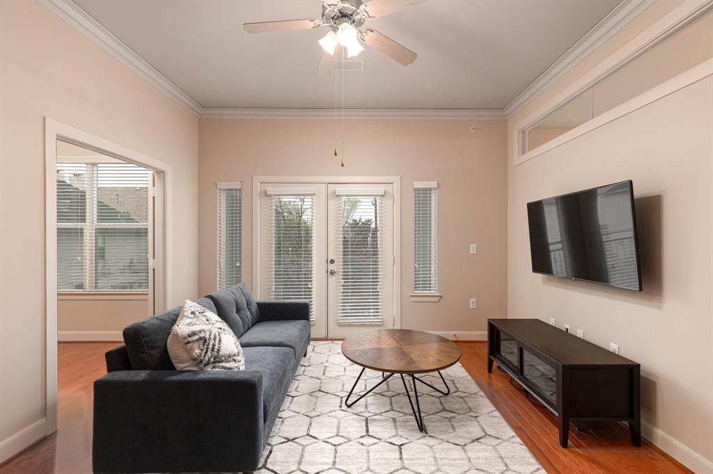 1010 Rosine Street - Photo 1
