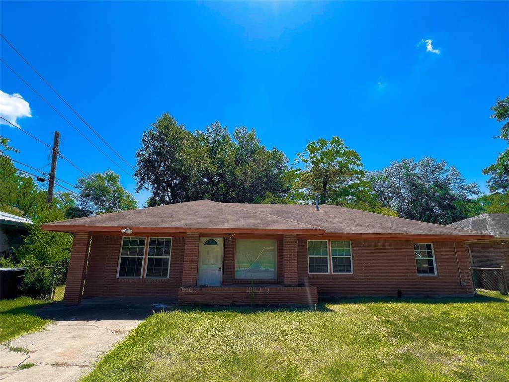 9606 Crestview Drive - Photo 1
