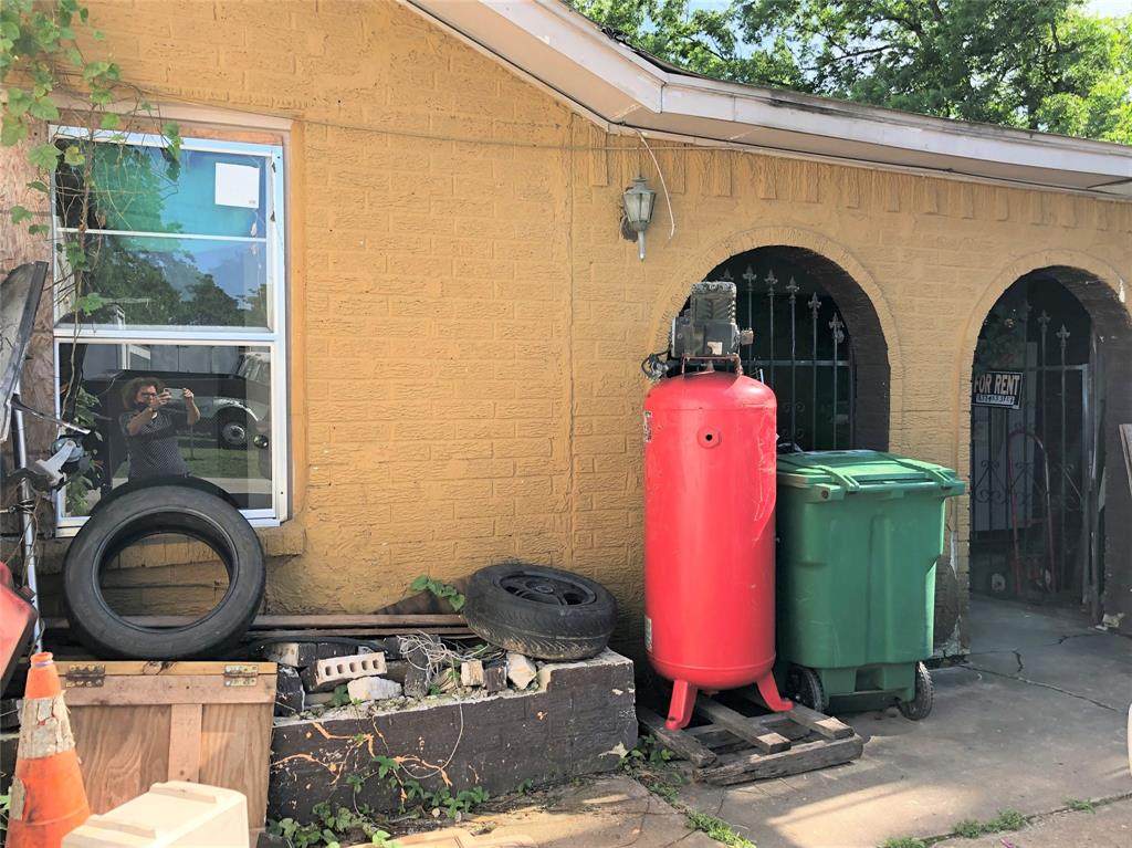 8016 Munn Street - Photo 1