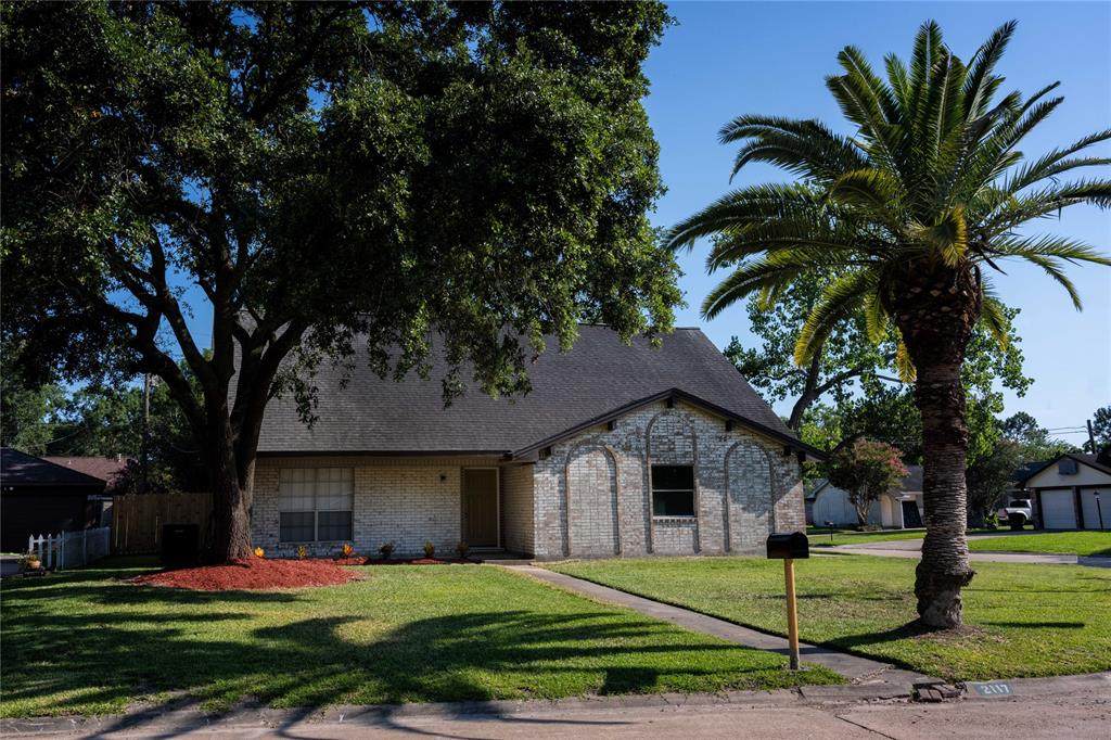 2117 Savanna Court North - Photo 1