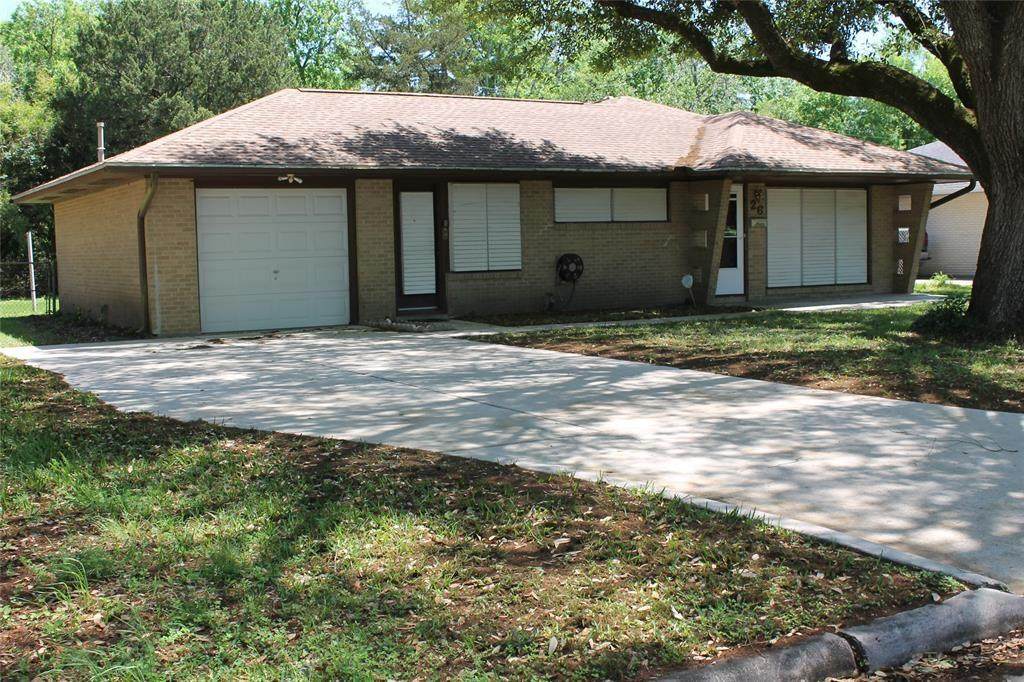 26 Pin Oak Drive - Photo 1