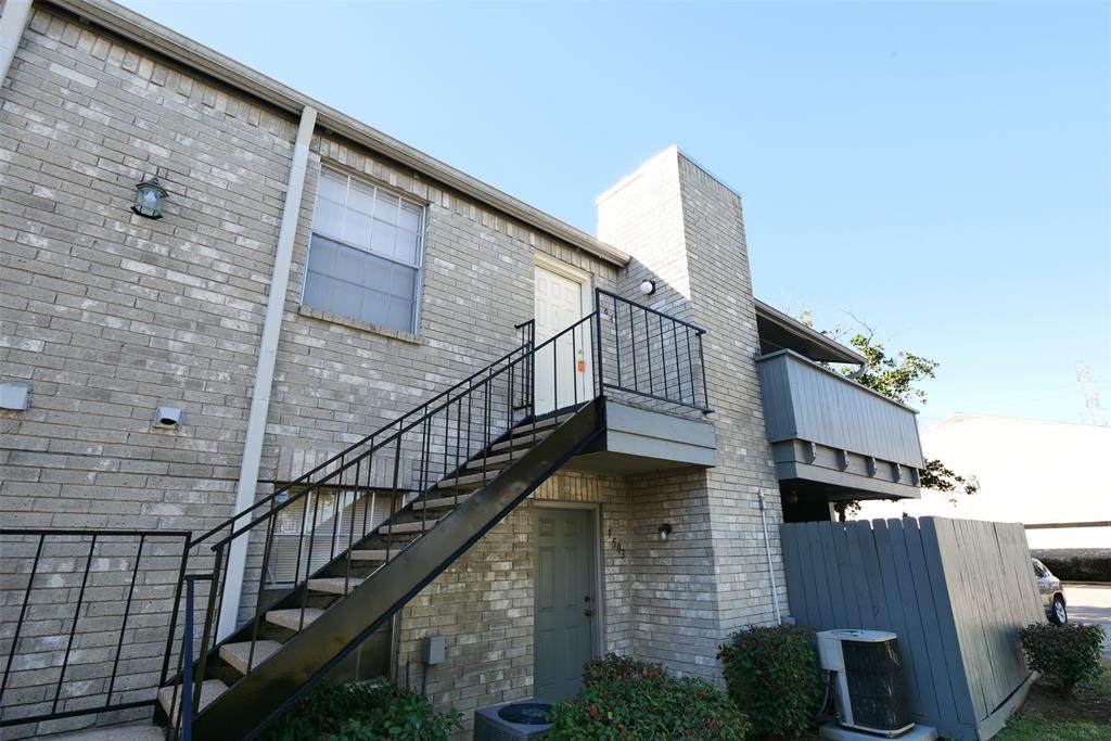 9700 Leawood Boulevard - Photo 1