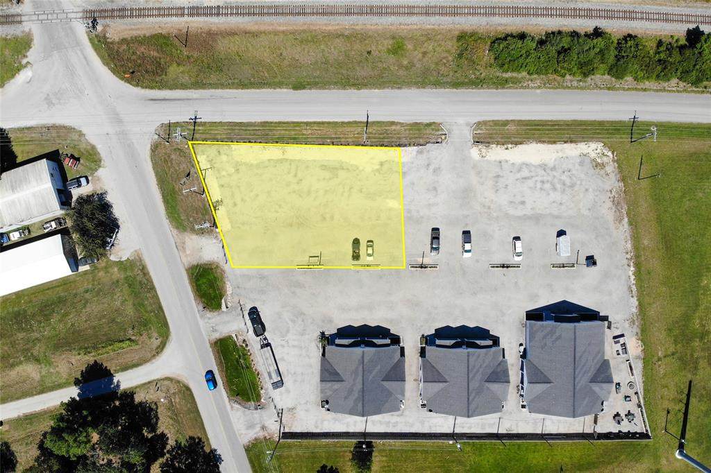 20888 Cochran Road - Photo 1