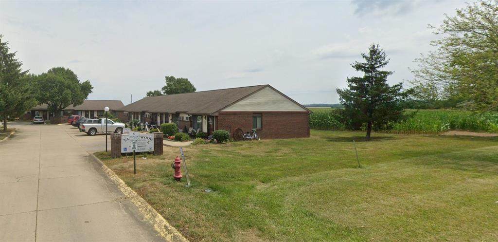 440 Main St - Photo 1