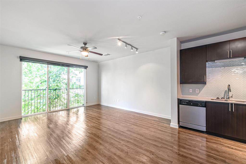 7600 Kirby Drive - Photo 1
