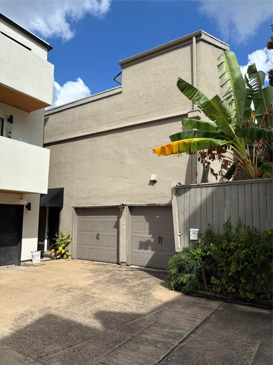 6008 Inwood Drive - Photo 1