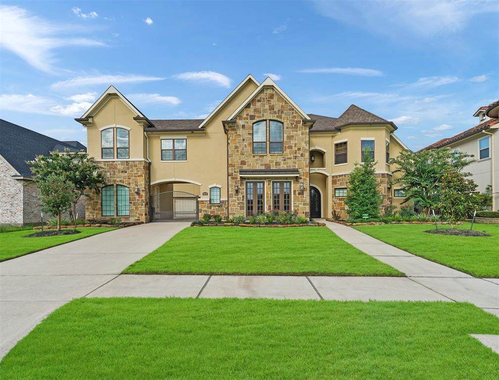 915 Windsor Woods Lane - Photo 1