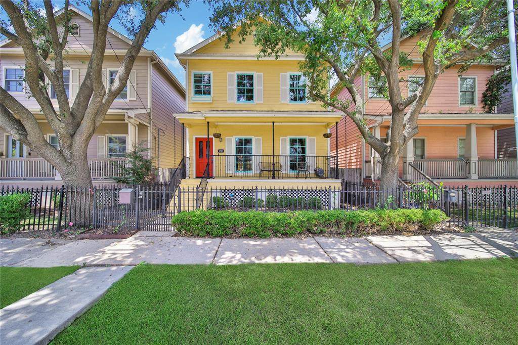 1745 Beall Street - Photo 1