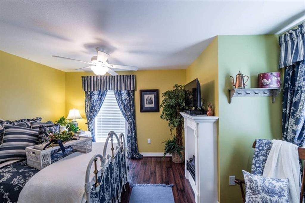 9500 Mayfield Avenue - Photo 1
