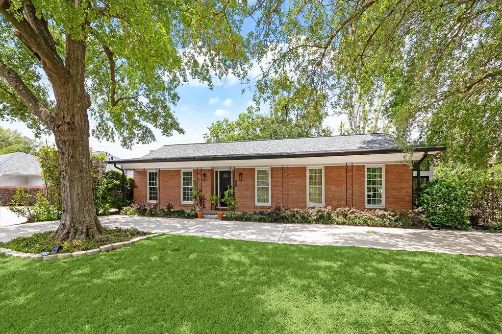 1902 Chimney Rock Road - Photo 1