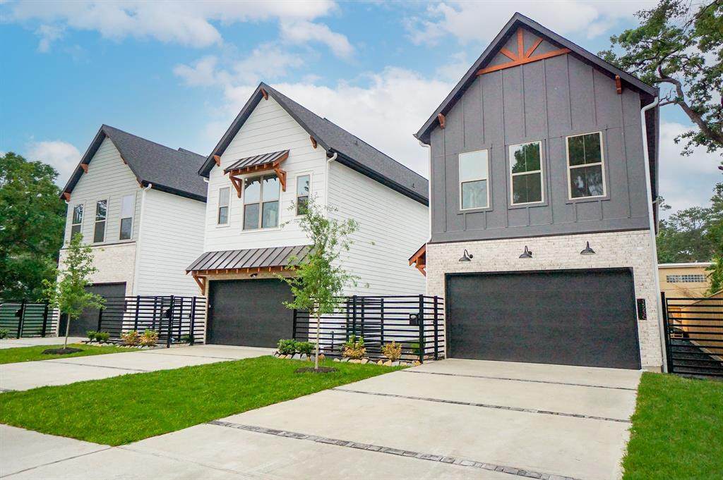 1322 Bell Street - Photo 1