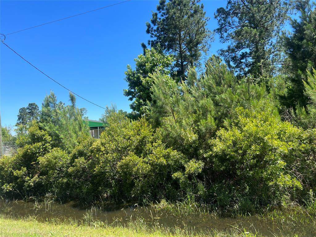 860 County Road 3679 J - Photo 1