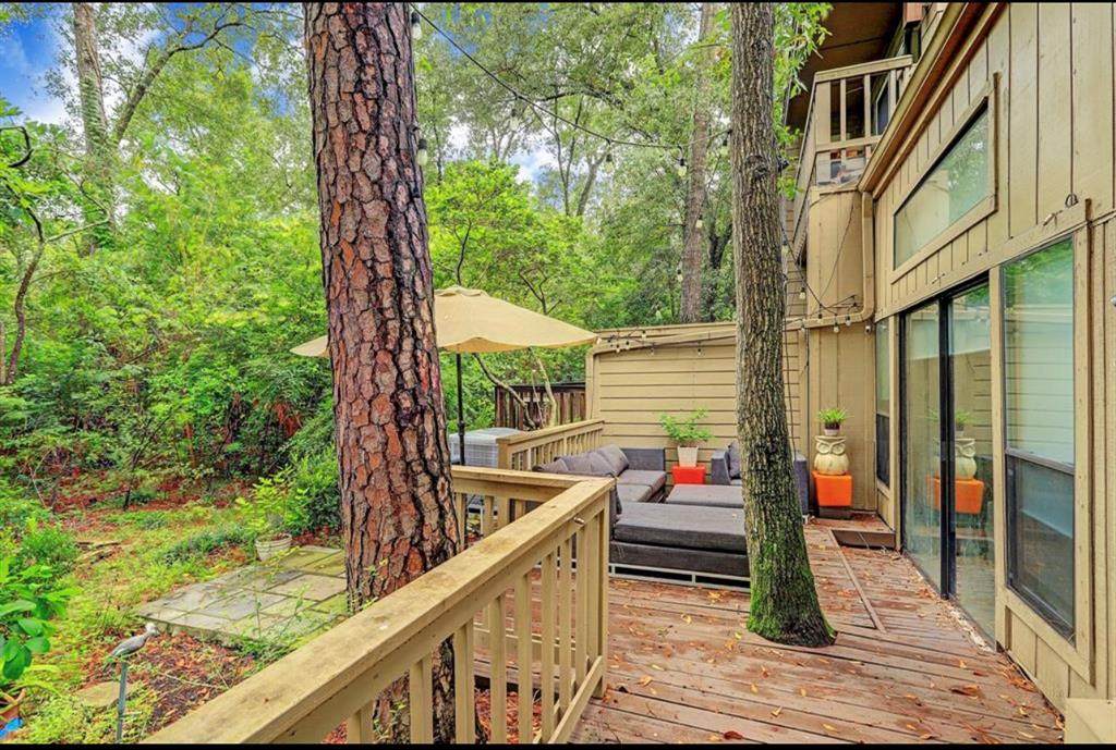 148 Sugarberry Circle - Photo 1