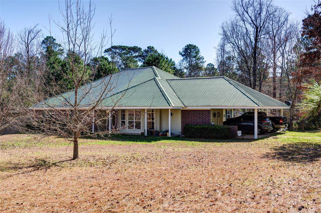 880 Farm To Market 1746 - Photo 1