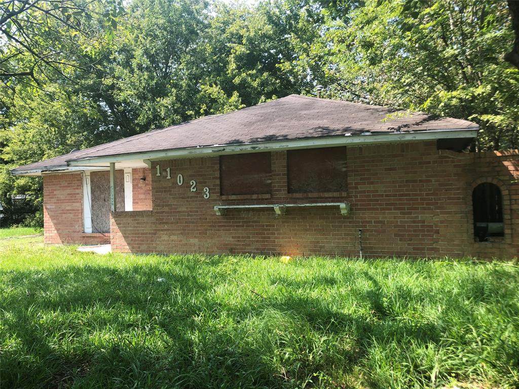 11023 Vailview Drive - Photo 1