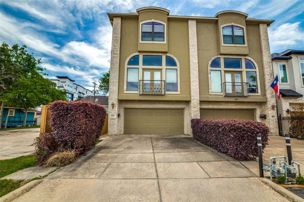 4911 Rose Street - Photo 1