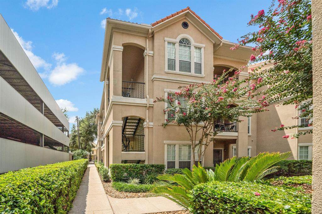 3231 Allen Parkway - Photo 1