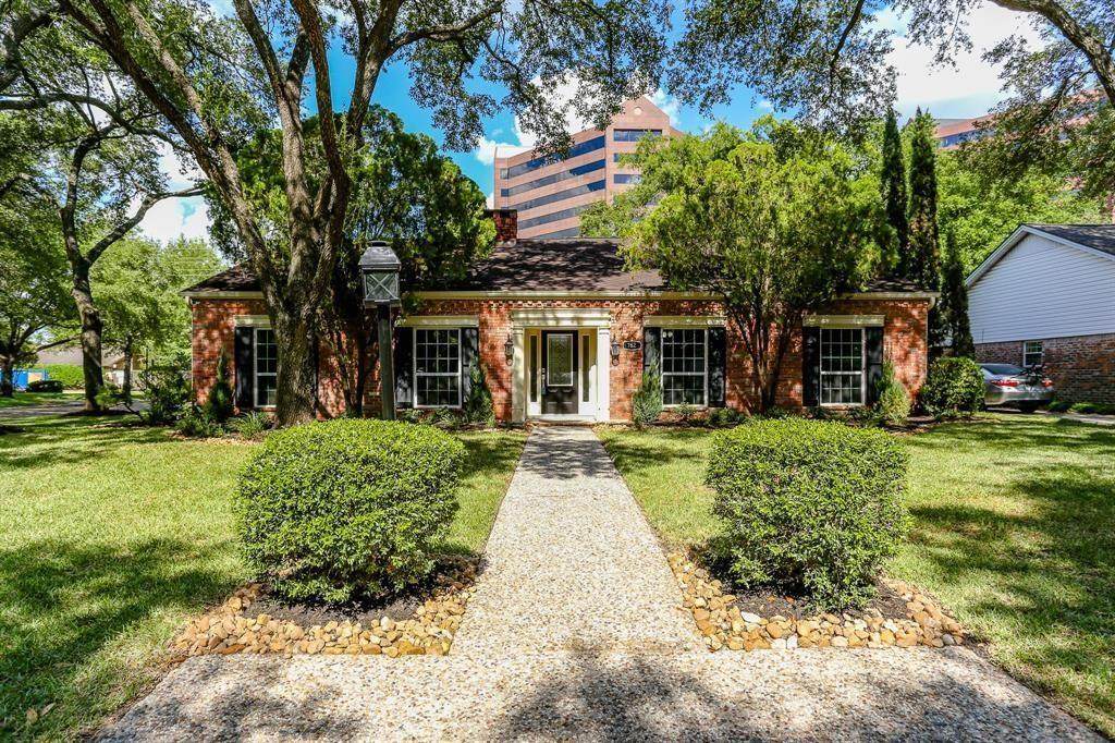 762 Bison Drive - Photo 1