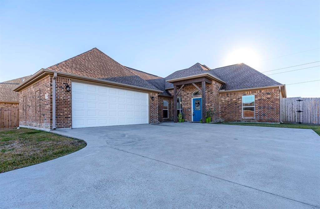 800 Cypress Wood Drive - Photo 1