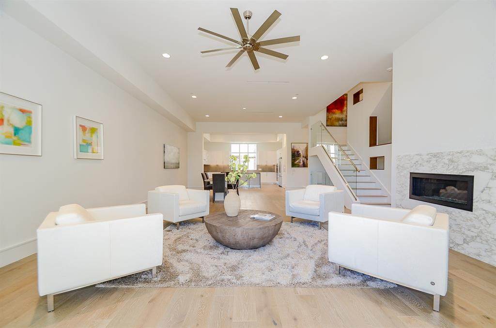1448 Lake Pointe Parkway - Photo 1