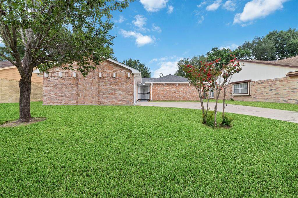 15710 Birch River Drive - Photo 1