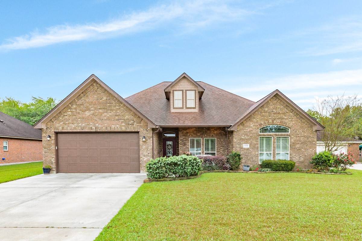 1008 Belle Drive - Photo 1