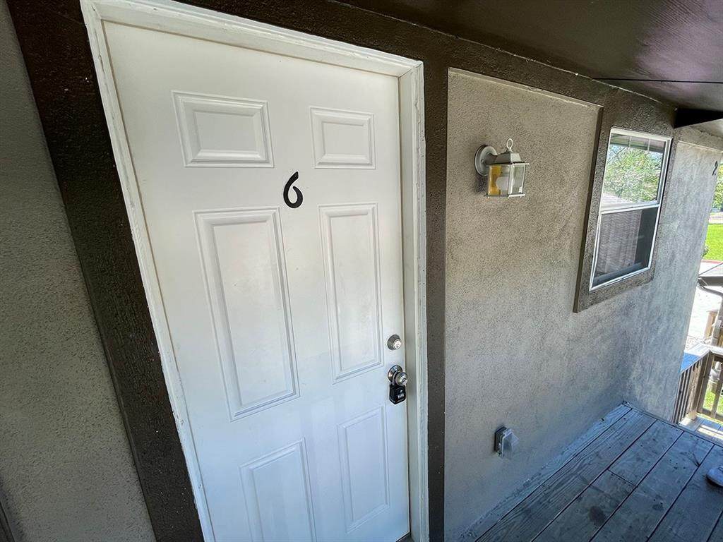706 Harris Avenue - Photo 1