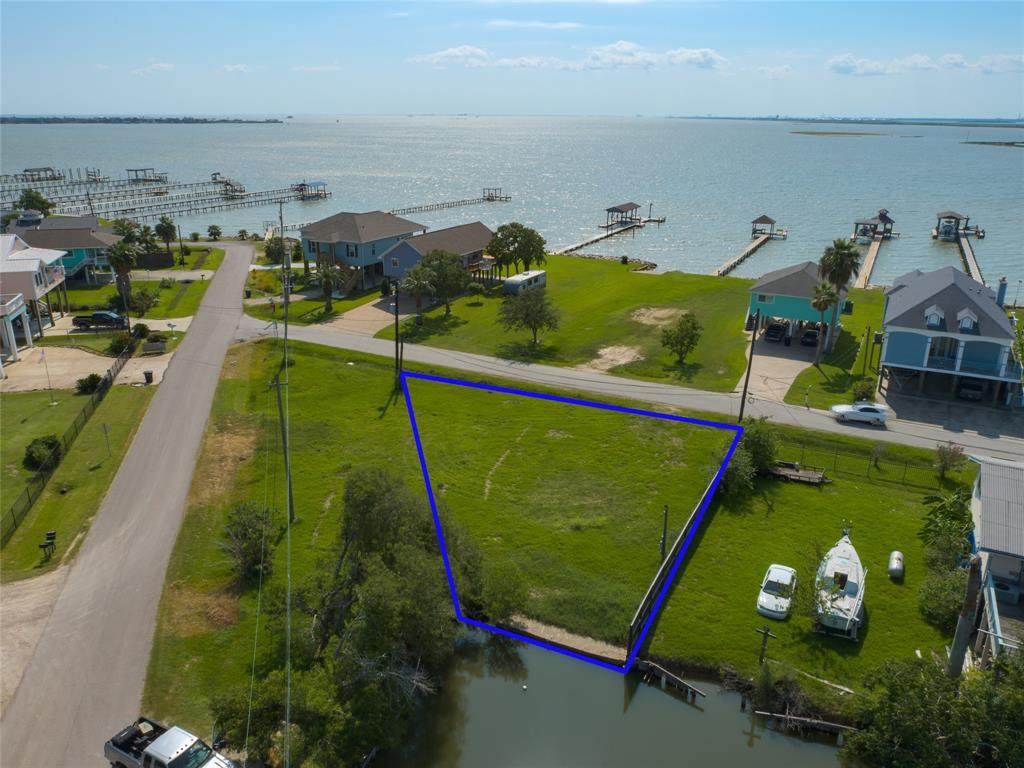 1604 Dick Bay Drive - Photo 1