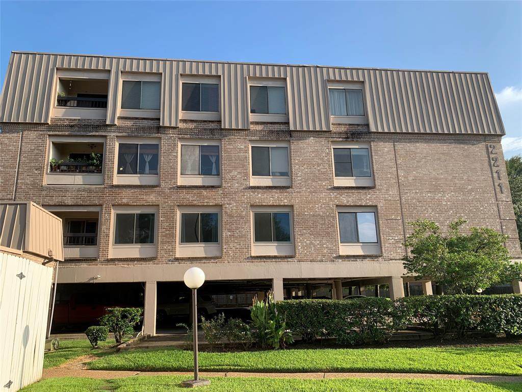 2211 Braeswood Boulevard - Photo 1