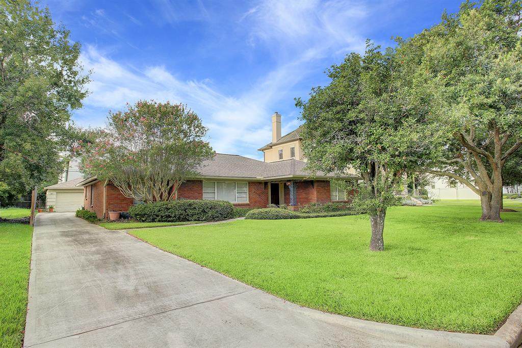 4904 Holly Street - Photo 1