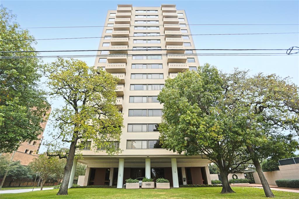 1400 Hermann Drive - Photo 1