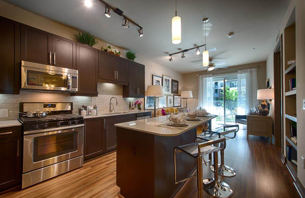 10402 Town And Country Way - Photo 1