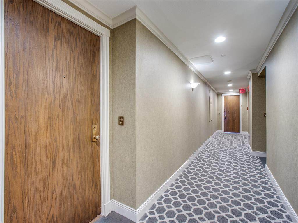 14 Greenway Plaza - Photo 1