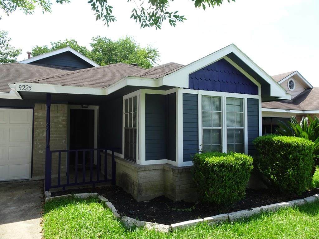 9225 Waving Fields Drive - Photo 1
