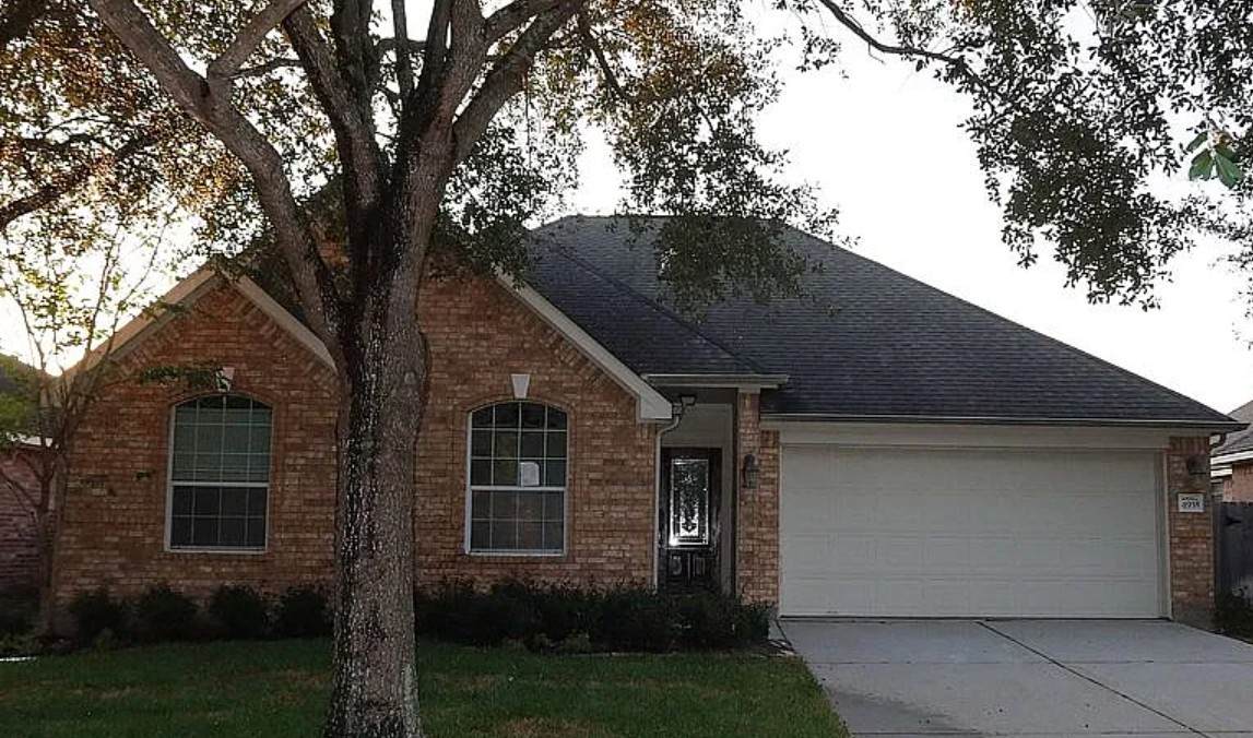 4935 Royal Arbor Lane - Photo 1