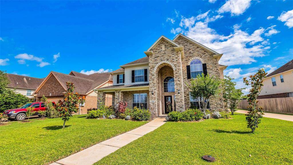 2504 Brittany Lakes Drive - Photo 1