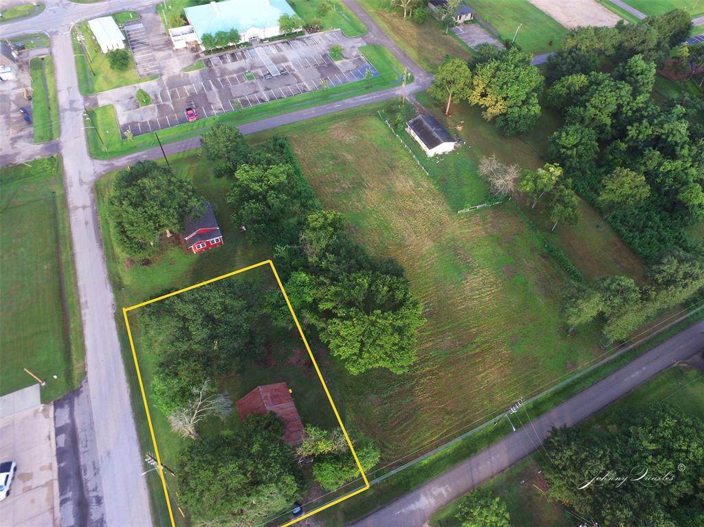 8101 Wallis Street - Photo 1