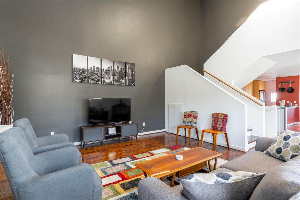 15 Ennis Street - Photo 1