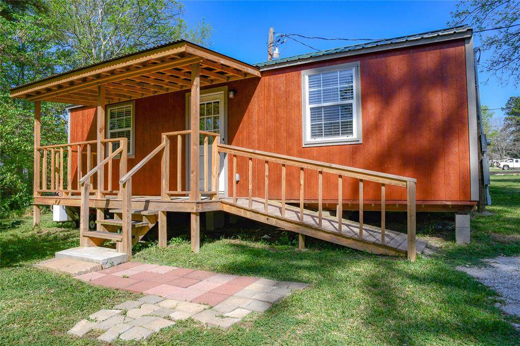 11284 Poplar - Photo 1