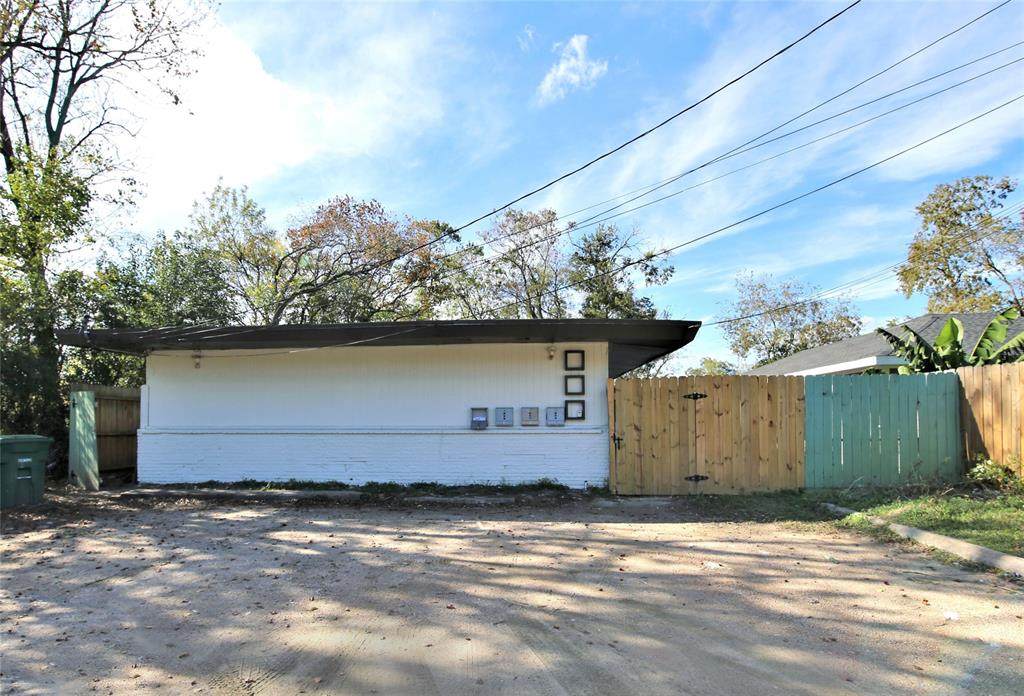 6910 Weston - Photo 1