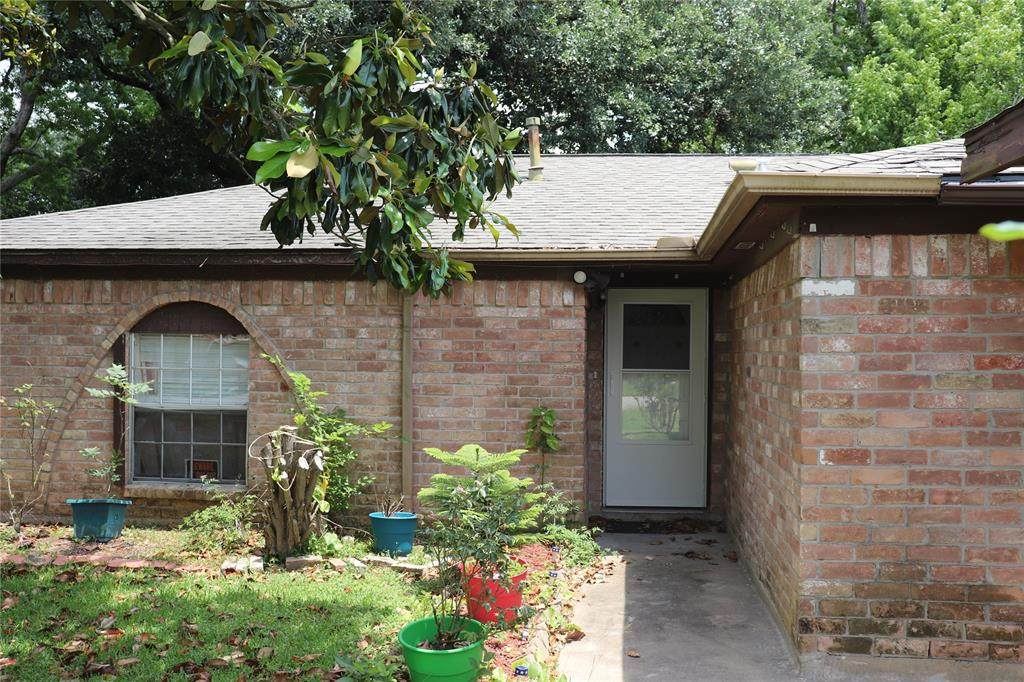 2929 Leroy Street - Photo 1