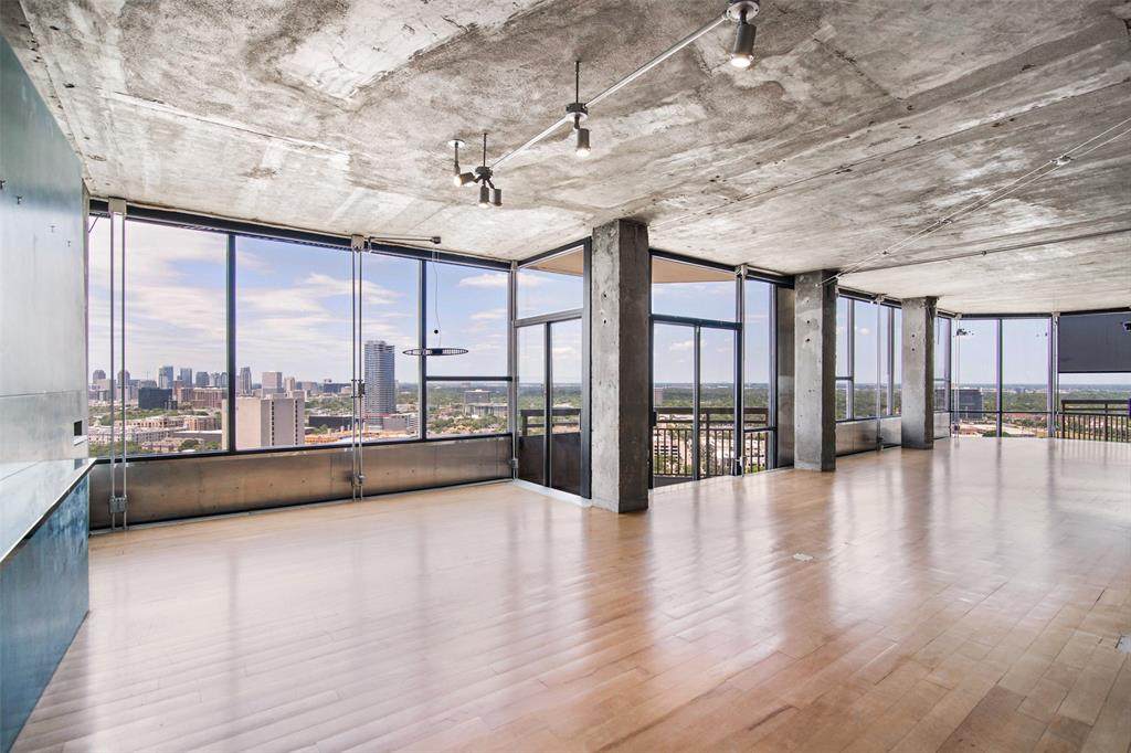 14 Greenway Plaza - Photo 1