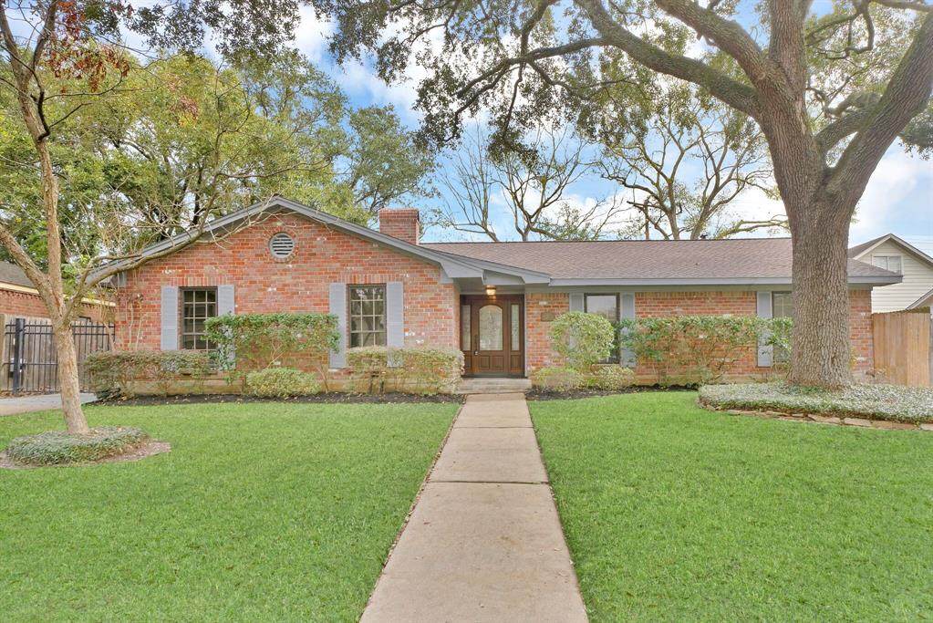 1215 Blue Willow Drive - Photo 1